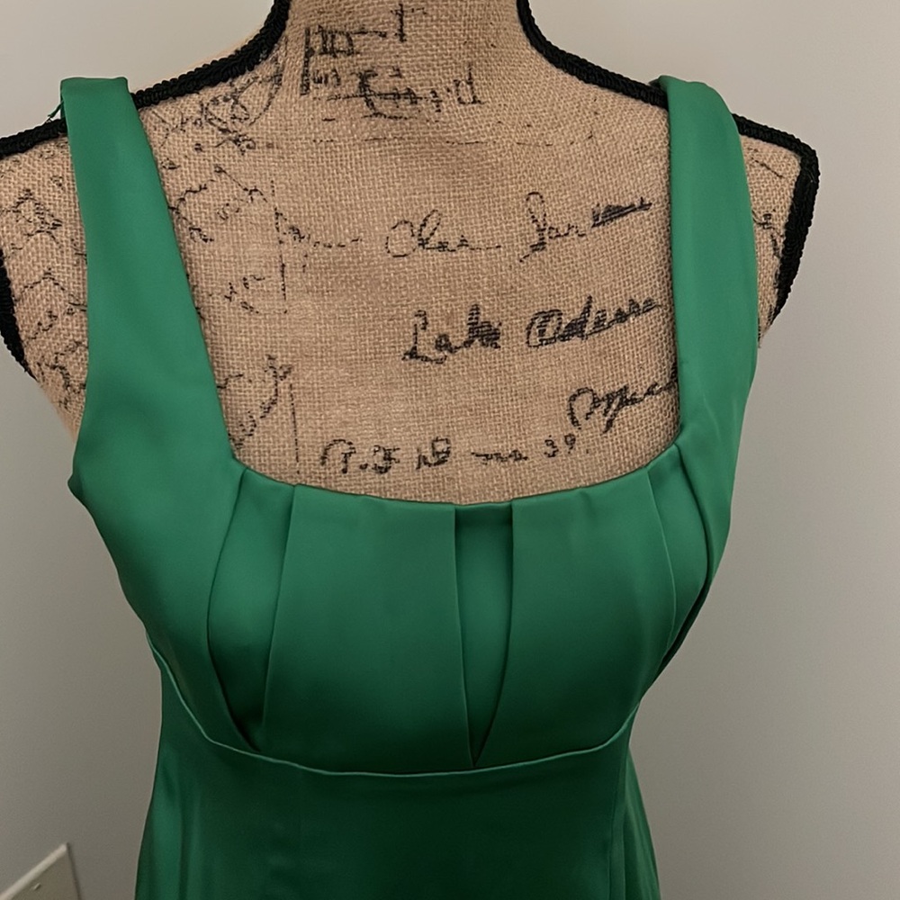 Calvin Klein Green Midi Dress, size 10P, NWT - Picture 2 of 5